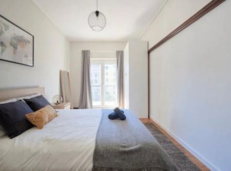 Avenida da República, Lisbon, Lisbon 1050-197 - Photo 2