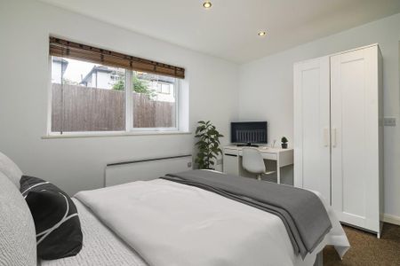 2 bedroom semi-detached house to rent - Photo 3