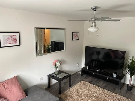 Wingrove Drive - Photo 2