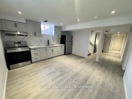 28 Tianalee Crescent #Basement - Photo 2