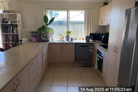 Spacious Family home close to schools - Photo 2