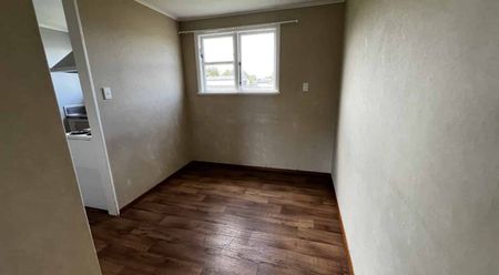 AFFORDABLE RENTING IN BULLS - Photo 2