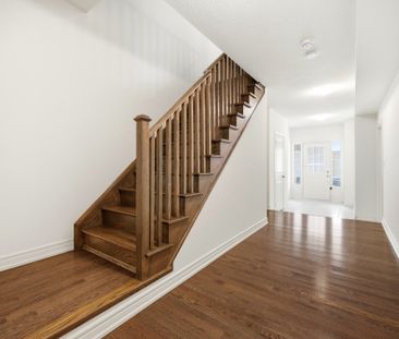 For Lease - 109 Fruitvale Circle, Brampton, Ontario - Photo 4