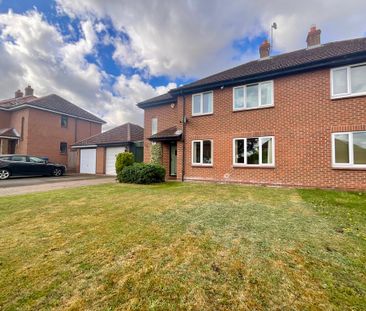 3 bedroom Semi-Detached House to let - Photo 6