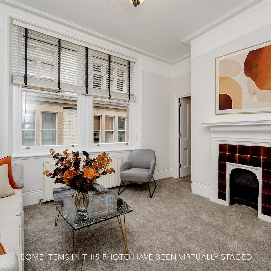 St Martin's Lane, WC2H - Photo 1