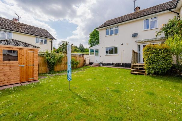 3 bedroom semi-detached house to rent - Photo 1