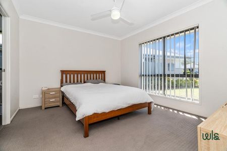 18 Fin Street, Fern Bay NSW 2295 - House For Rent | Domain - Photo 3