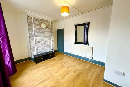 Harehills Lane - Photo 5