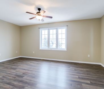 For Lease - 195 Knapton Drive, Newmarket, Ontario - Photo 6