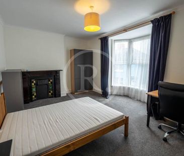 5 bedroom terraced house to rent - Photo 2