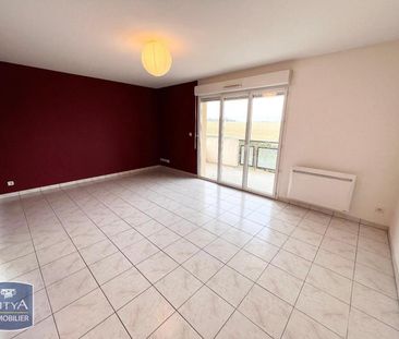 Location Appartement 3 pièces 64m² NIORT 79000 - Photo 3