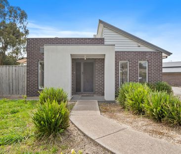 1/77 Rotino Crescent, Lalor VIC 3075 - Photo 2