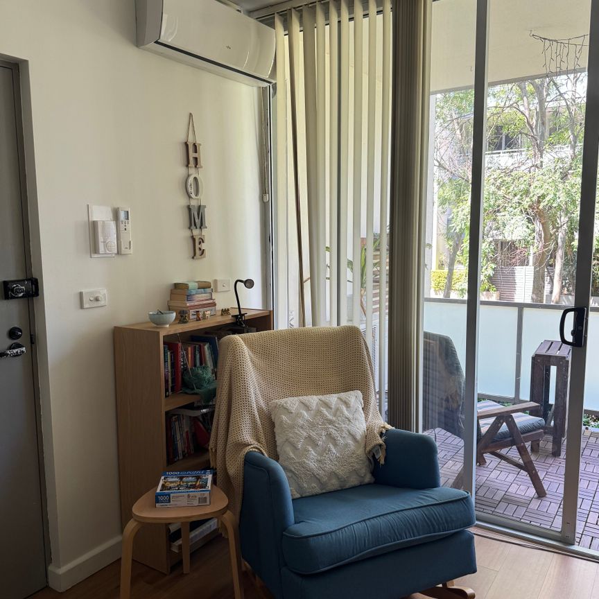 Rosebery - Photo 1