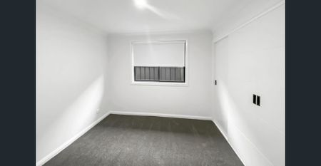 Beautiful Three Bedroom Home in Perfect Location - Photo 3