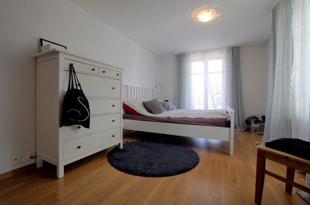 3.0-Zi. Wohnung im 2. Obergeschoss mit zwei Balkone - Foto 2