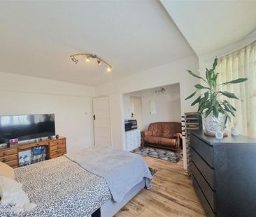 SUDBURY CROFT quiet cul-de-sac - Photo 6