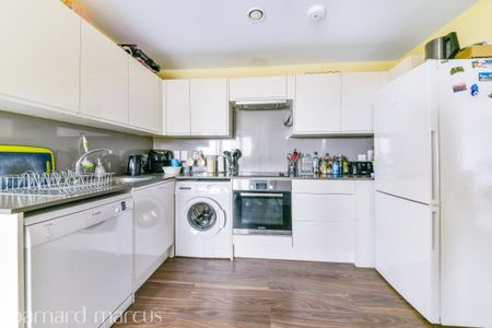 Garratt Lane - Photo 3