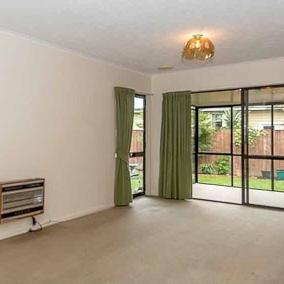 Tidy Townhouse for Rent - Photo 1