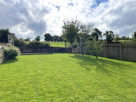 Available now, Ouzelwell Hall Farm Cottage is a recently refurbished, two bedroomed semi-detached character cottage situated in a semi-rural location within the popular town of Dewsbury. - Photo 5
