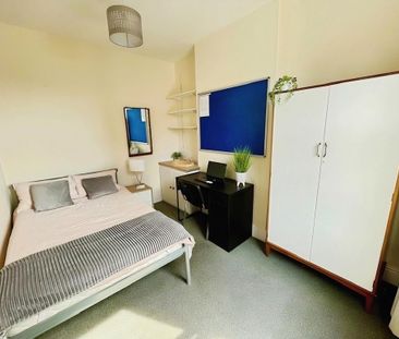 4 bedroom townhouse to rent - Photo 6