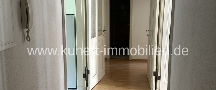 Attraktive 5-Zimmer-Wohnung (1 Durchgangszimmer) mit Balkon im Stadtzentrum von ... - Photo 1