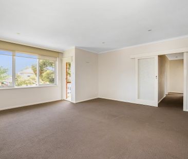 2/10 Elm Grove, Mckinnon - Photo 4