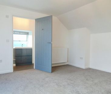 2 bedroom barn conversion to rent - Photo 1