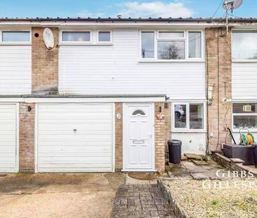 Knoll Crescent, Northwood, HA6 - Photo 3