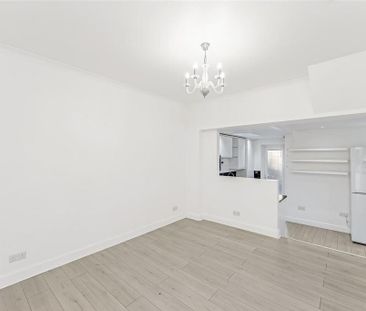 2 bedroom ground floor flat to rent - Photo 2