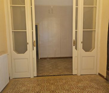 Piso 3 habitaciones de 221 m² en Sabadell (08201) - Photo 2