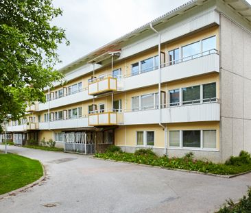 Lövsångargatan 60 - Foto 1