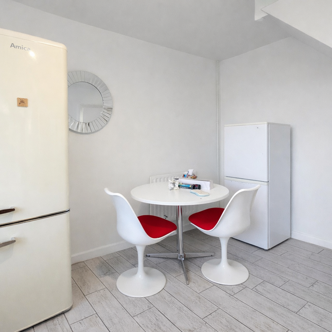 2 bedroom semi-detached house to rent - Photo 1