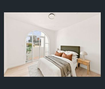 Luxury Family Living in a Prime Location - Photo 6