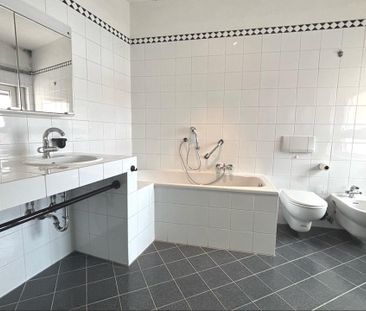 4-Zimmer-Dachgeschoss Wohnung im Herzen von Altdorf - Photo 5