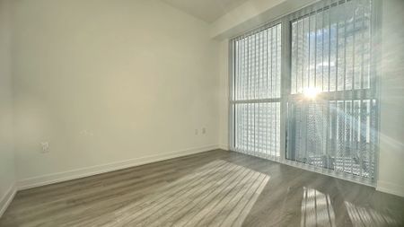 For Lease - 8 Interchange Way Unit# 1915, Vaughan, Ontario - Photo 4