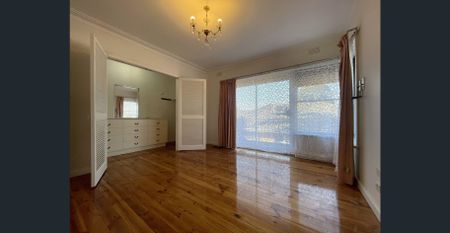 Perfect Home for a Large Family - Photo 3