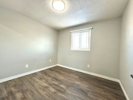 For Lease - 28 Beisel Court, Brampton, Ontario - Photo 3