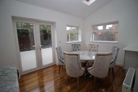 Velour Close Trinity Riverside, Salford, M3 - Photo 3