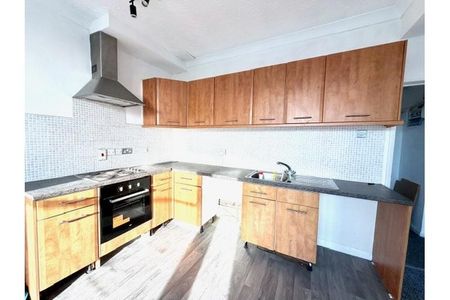 2 bedroom property to rent - Photo 4