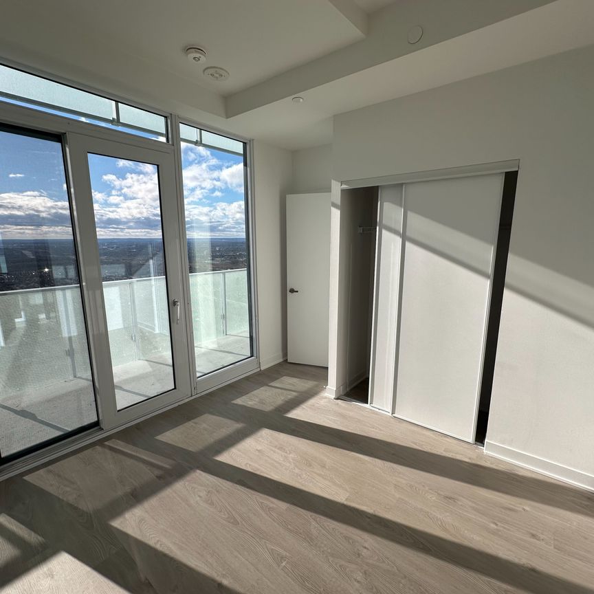 For Lease - 3900 Confederation Parkway Unit# 5409, Mississauga, Ontario - Photo 1