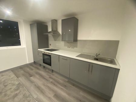 Green Lane, Leeds - Photo 4