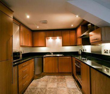 3 bedroom penthouse to rent - Photo 6