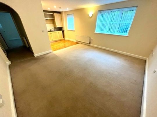 Ladybank Avenue, Preston - Photo 1