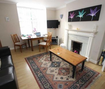 4 bedroom private hall to rent - Photo 2