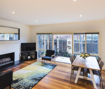 Townhouse In Exclusive Location - Photo 1