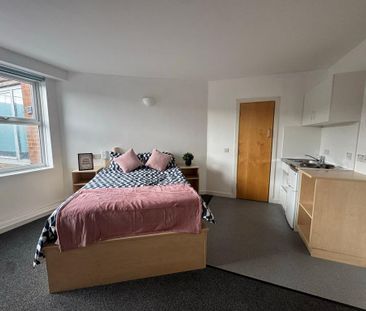 Studio to rent - Photo 5