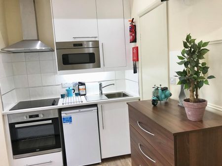 Studio Flat, Willesden Green, NW2 - Photo 4