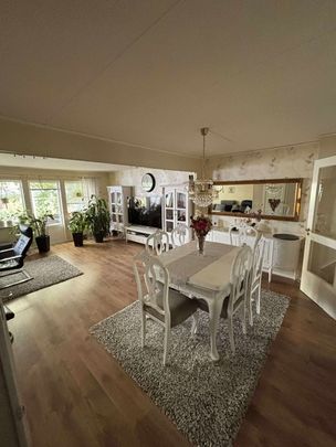 Hammarkroken, Angered - Photo 1