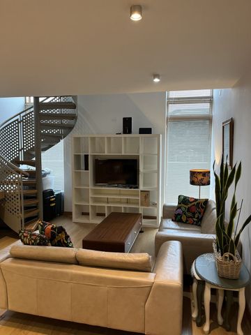 Apartment to rent in Dublin, N Wall Quay - Photo 2