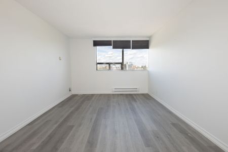 For Lease - 914 Yonge Street Unit# 1909, Toronto, Ontario - Photo 3